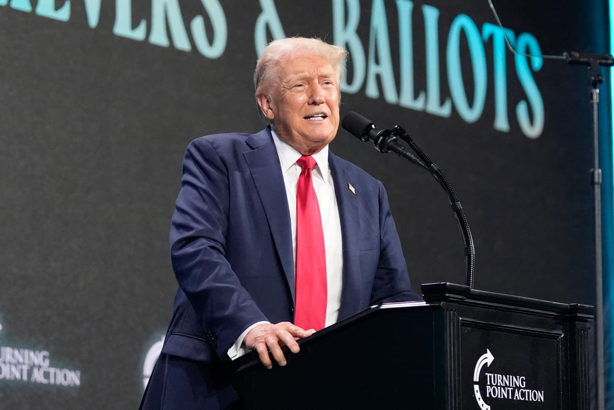 Image: donald trump ear bandage removed 1st speech politics political politician