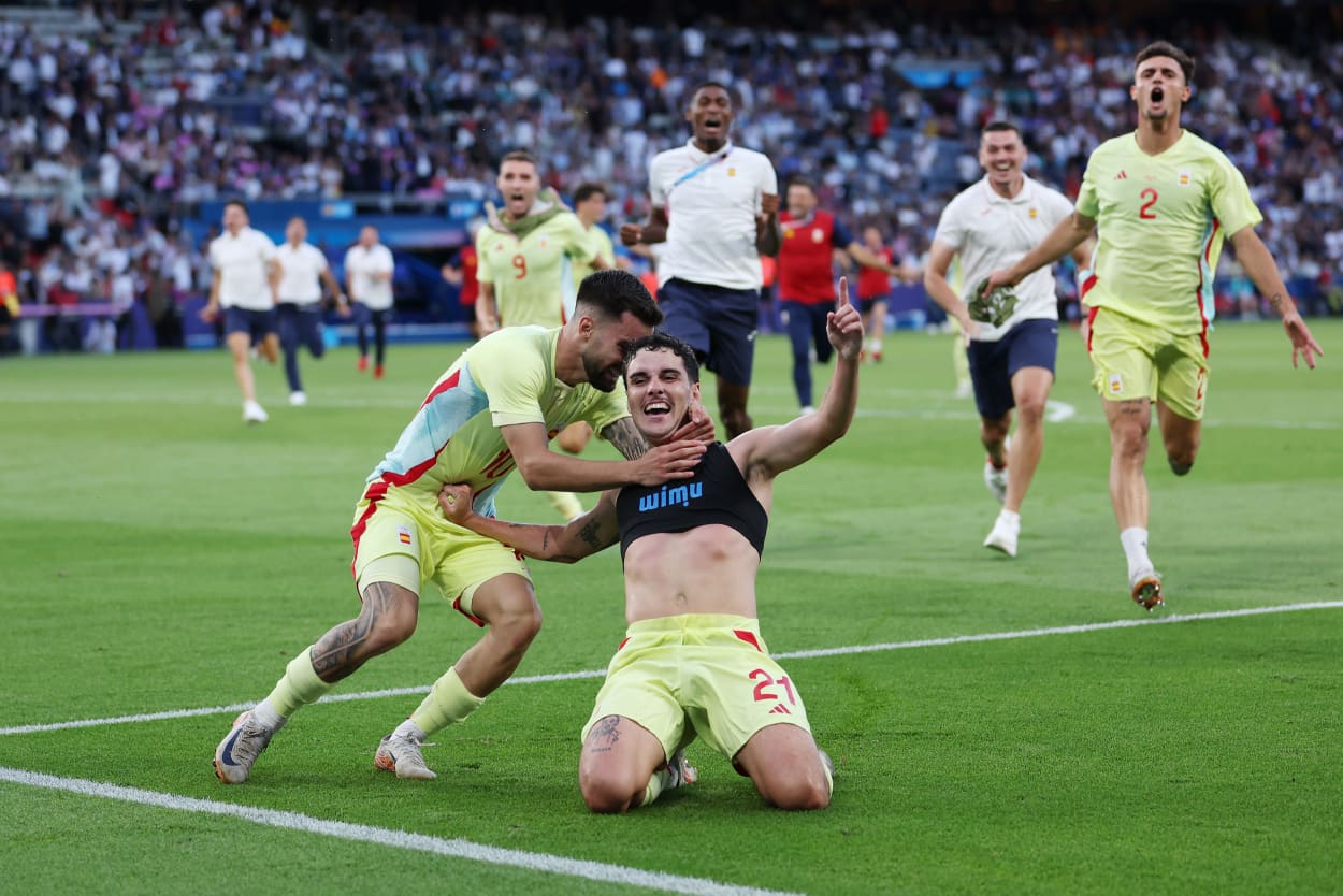 Sergio Camello of Spain celebrates scoring his team's fifth goal against France and Spain during the Olympic Games Paris 2024 at Parc des Princes on August 09, 2024 in Paris, France. 