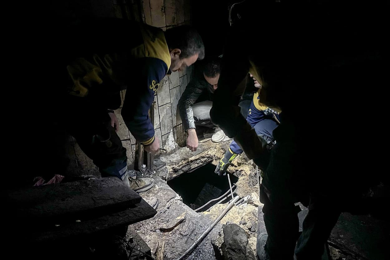 Investigate at Sednaya Military Prison after overthrow of 61-year Baath Party rule