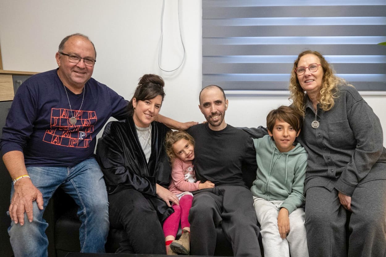 Tal Shoham reunited with family following release from Hamas custody.