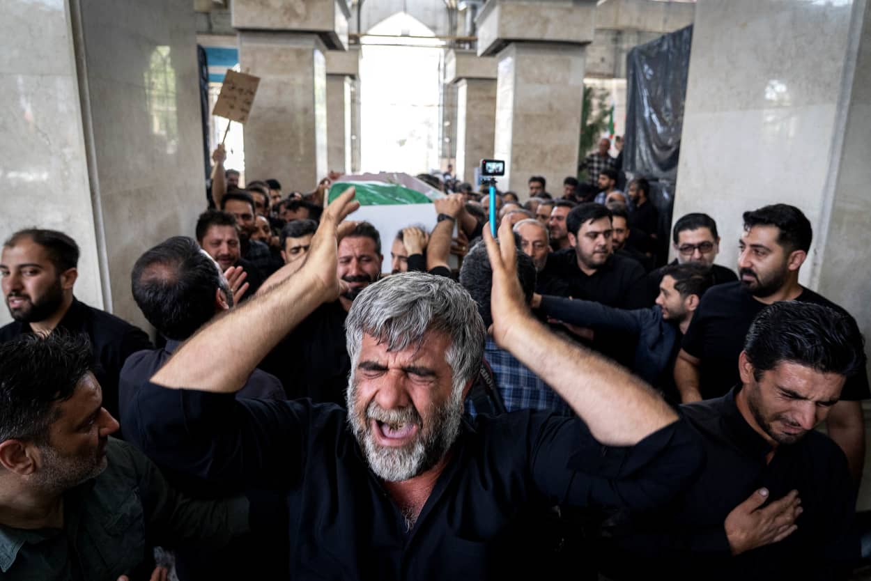 Funeral ceremony held in Tabriz for the 23 soldiers killed in Israeli attacks