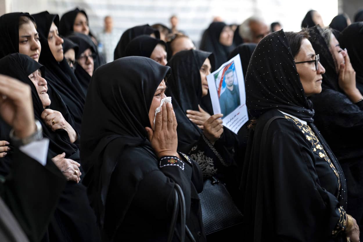 Funeral ceremony held in Tabriz for the 23 soldiers killed in Israeli attacks
