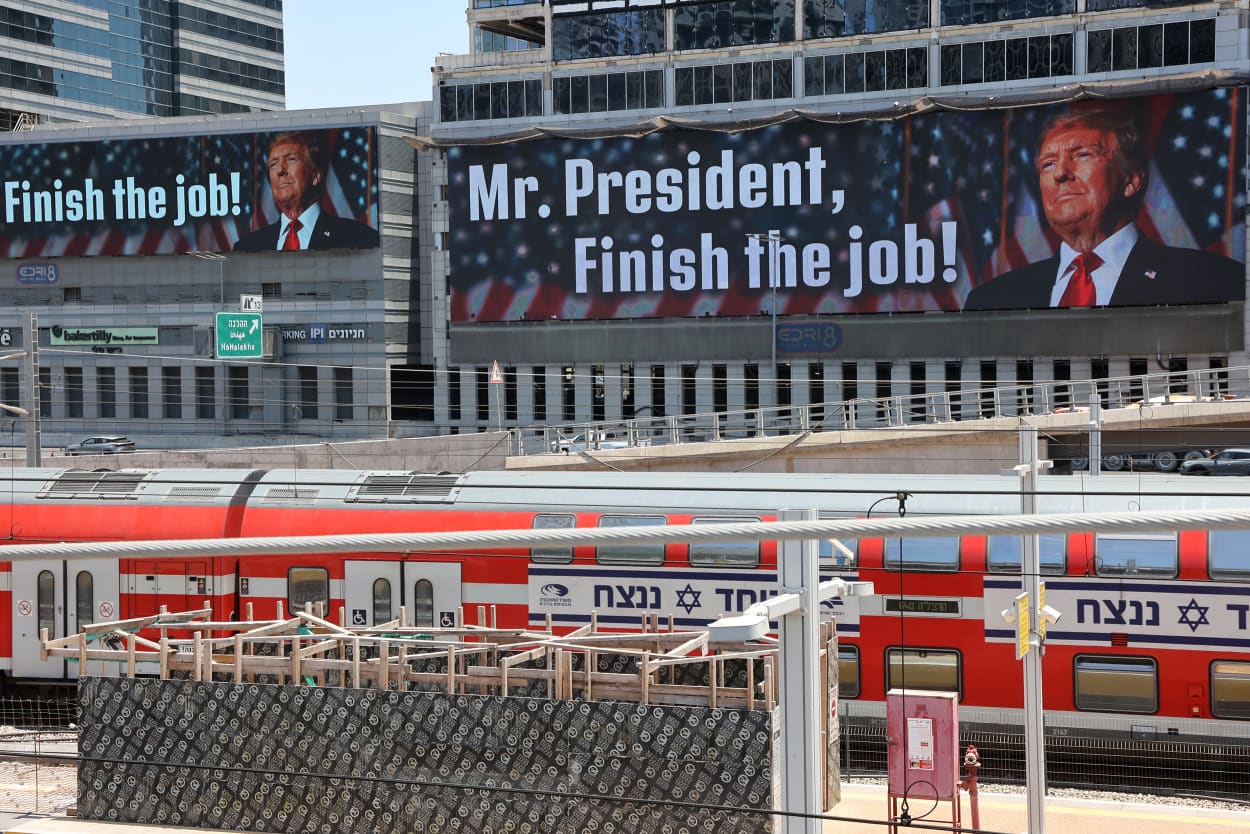 Trump billboard in Tel Aviv