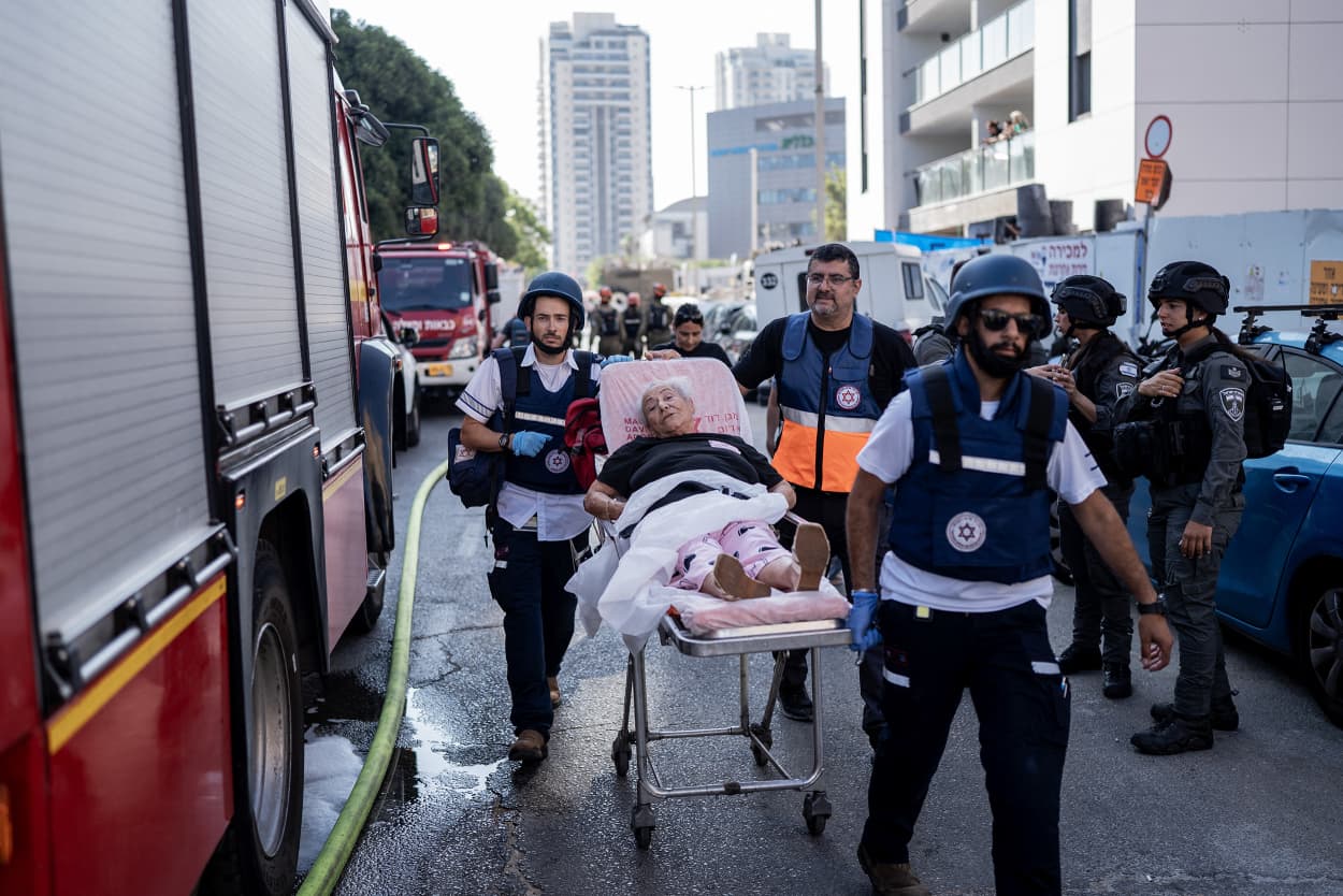 Iranian-Balisstic-Missle-Hit-Holon