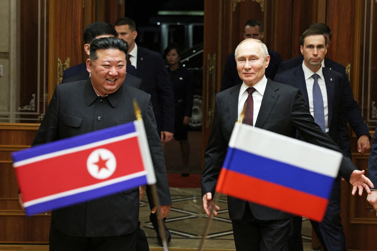TOPSHOT-NKOREA-SKOREA-RUSSIA-CONFLICT-DIPLOMACY-DEFENCE