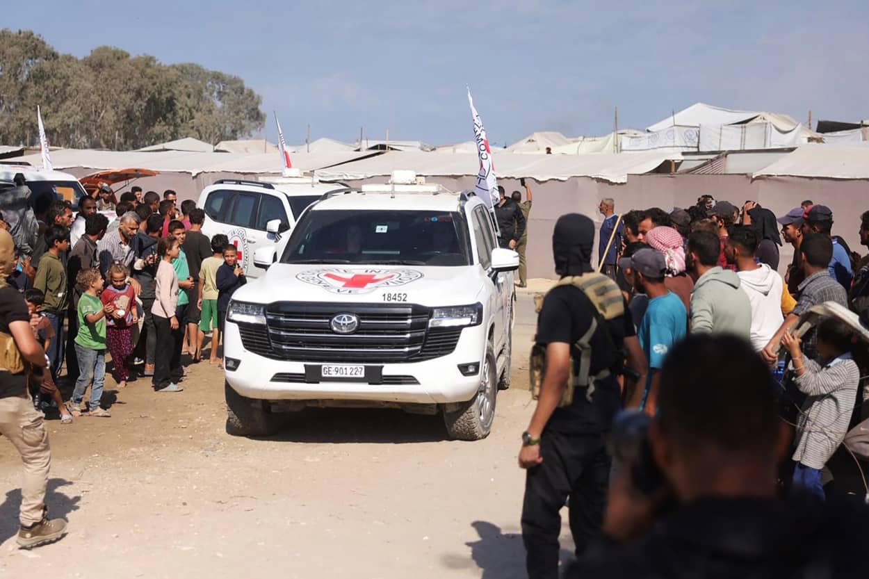 The Palestinian militant group has handed over to the REd Cross a second group of 13 Israeli hostages released on October 13.