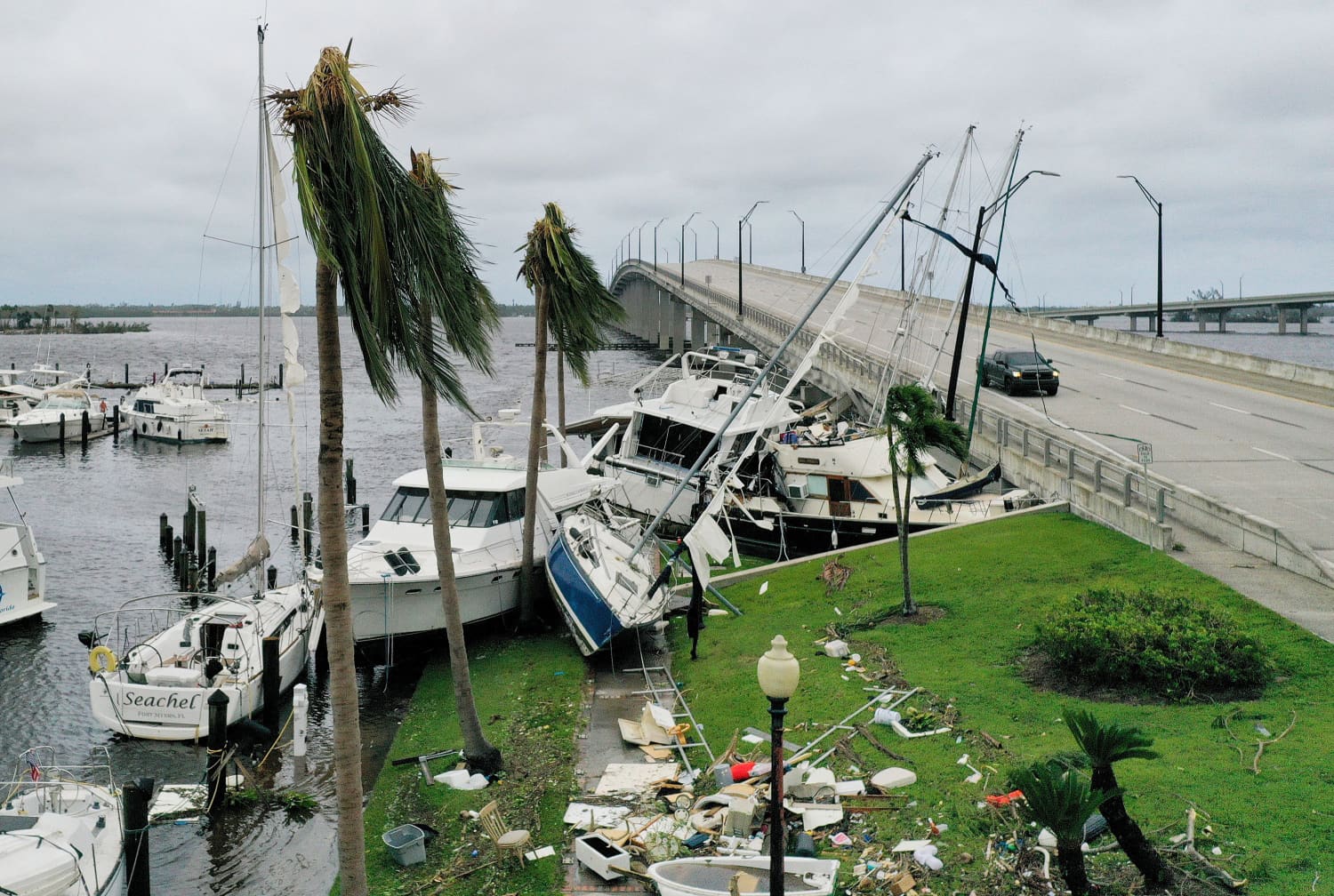 Image: Hurricane Ian Slams Into West Coast Of Florida