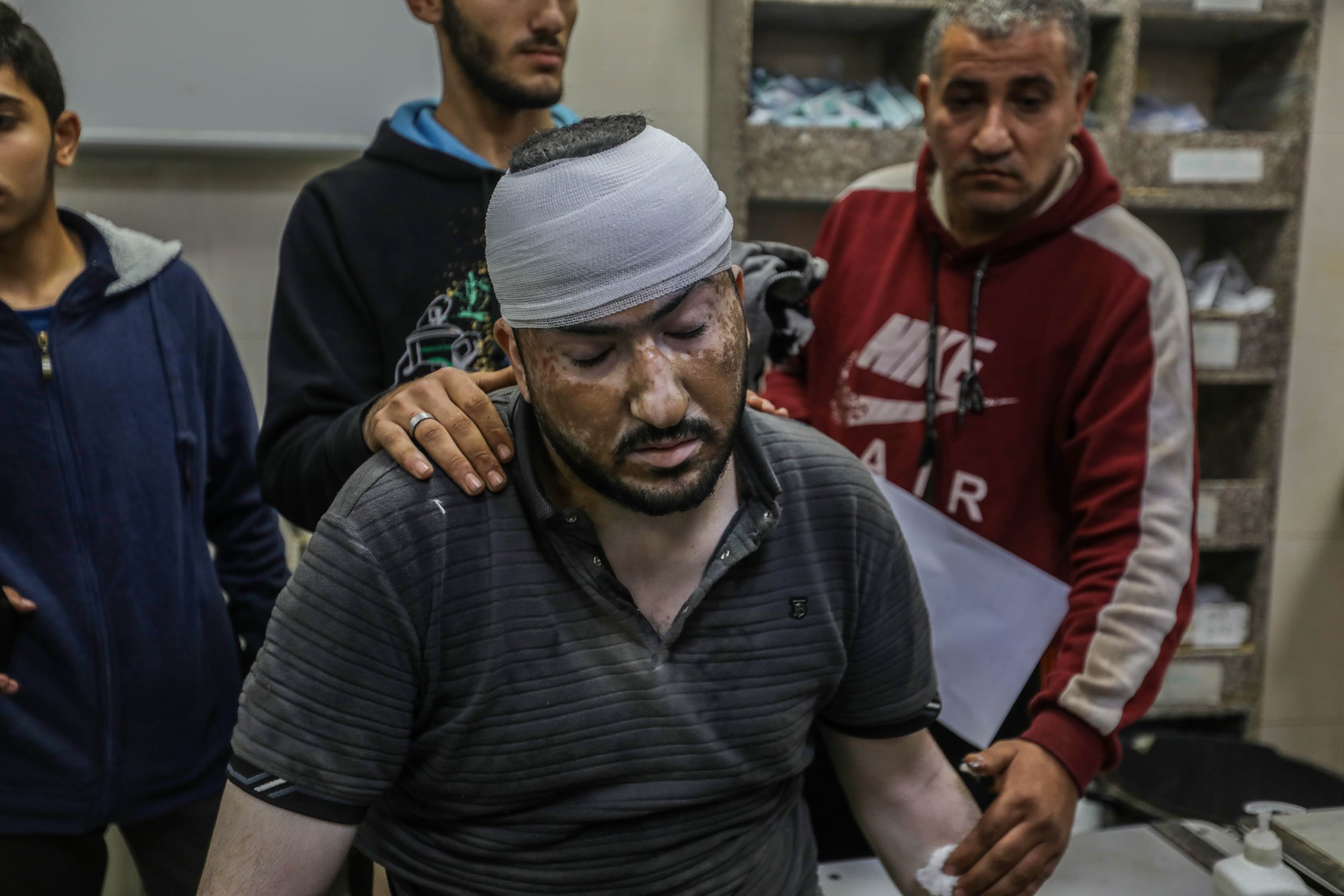 Image: Nowhere Safe In Gaza As Israel Intensifies Offensive