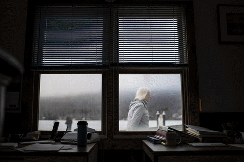 A gif of Voters around the country.