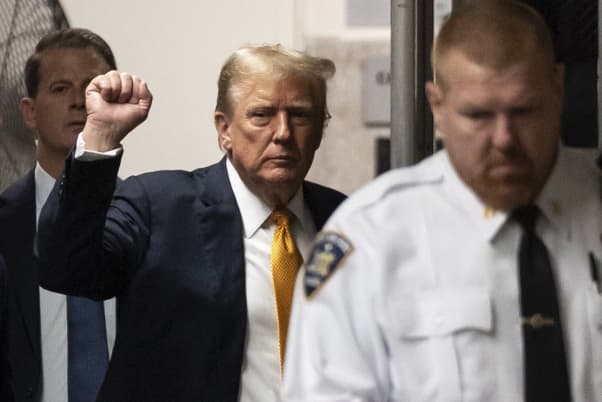 Former President Donald Trump arrives at Manhattan criminal court