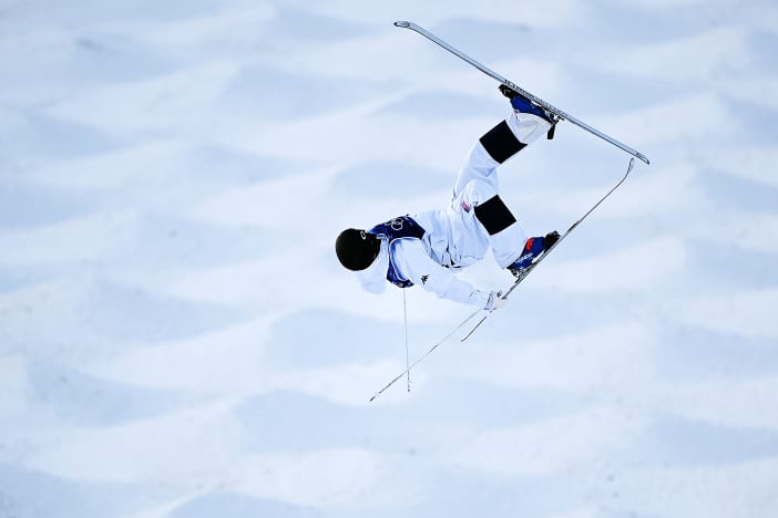 USA's Elizabeth Lemley competes in the freestyle skiing women's moguls final 2 during the Milano Cortina 2026 Winter Olympic Games at Livigno Aerials & Moguls Park, in Livigno (Valtellina), on February 11, 2026. 