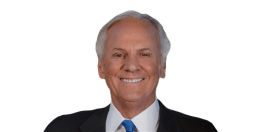 Portrait photo of Henry McMaster