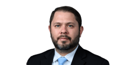 Portrait photo of Ruben Gallego