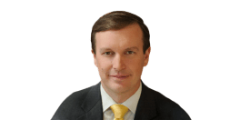 Portrait photo of Chris Murphy
