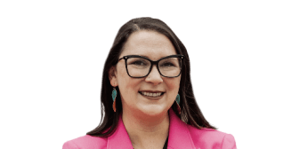 Portrait photo of Amanda Gonzalez