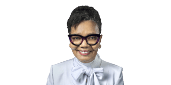 Portrait photo of Diane Harris