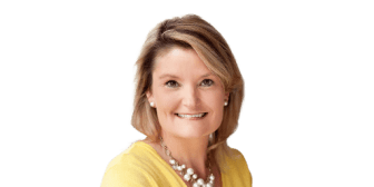 Portrait photo of Cindy Holscher