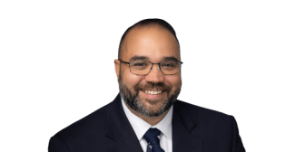 Portrait photo of Shawn Oliver
