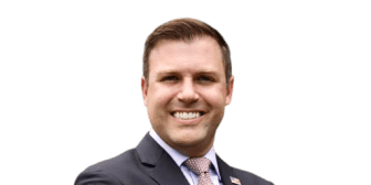 Portrait photo of Ryan Mackenzie