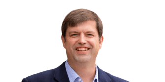 Portrait photo of Dan Ahlers