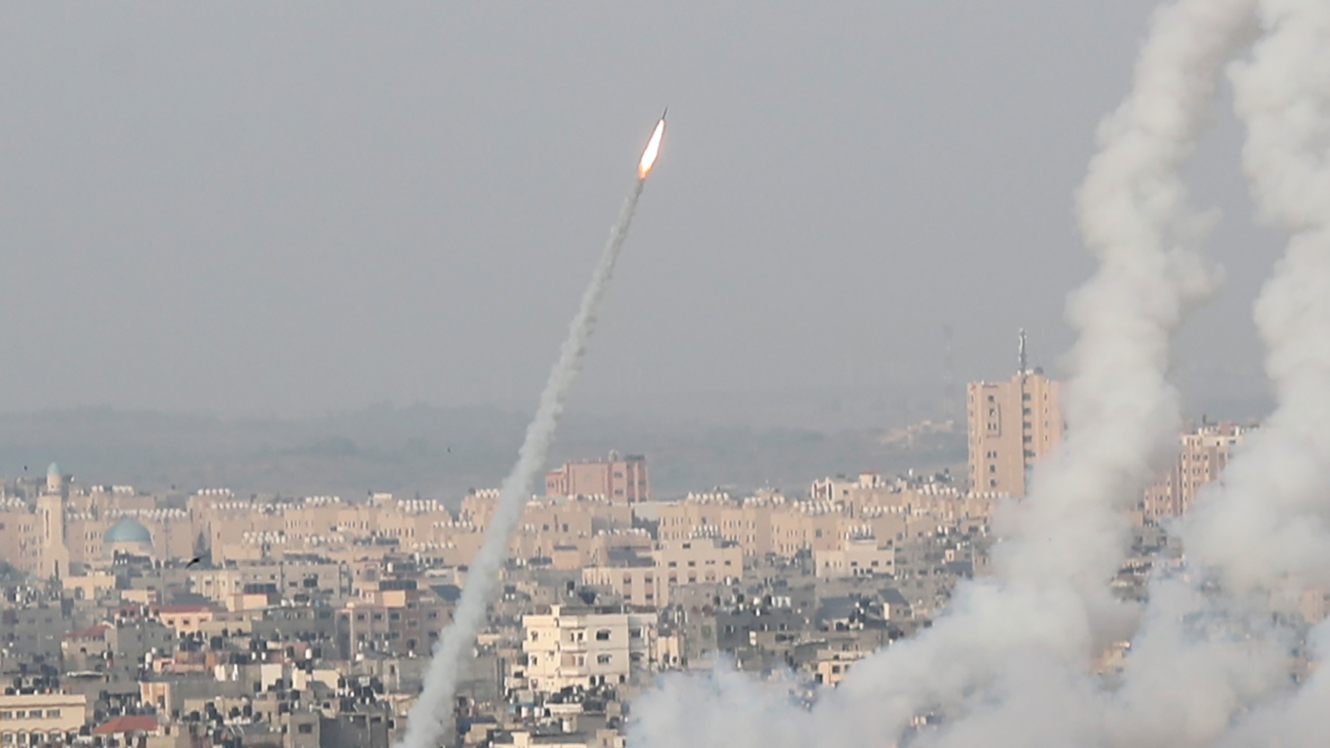 Israeli Army Carries Out 35 Airstrikes on Gaza