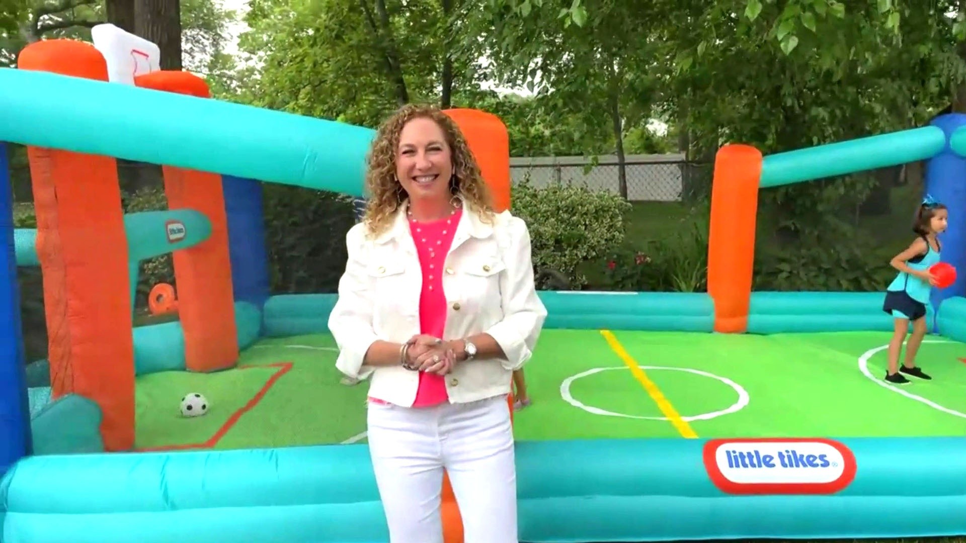 Fun outdoor toys for kids and tips for family fun in the sun