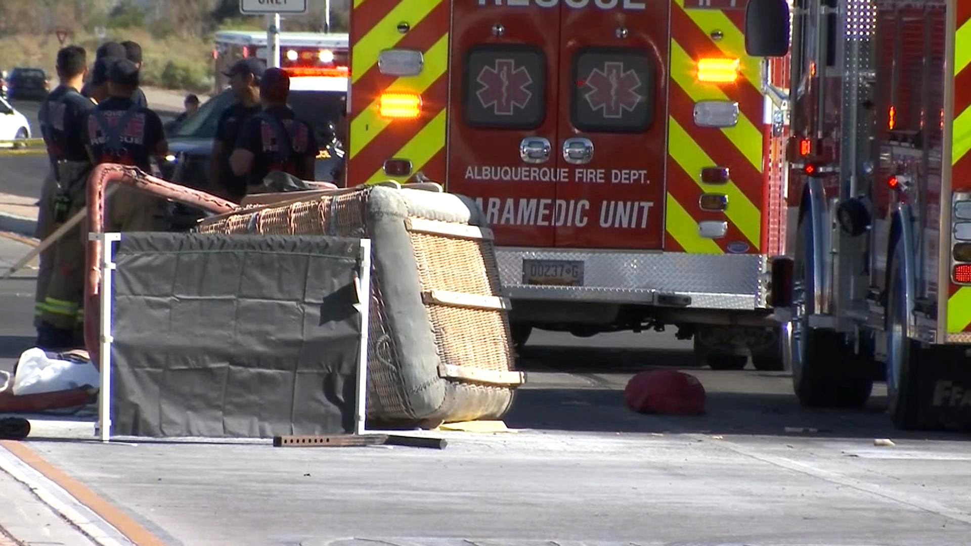 Hot-Air Balloon Crash in Albuquerque Kills 5 - The New York Times