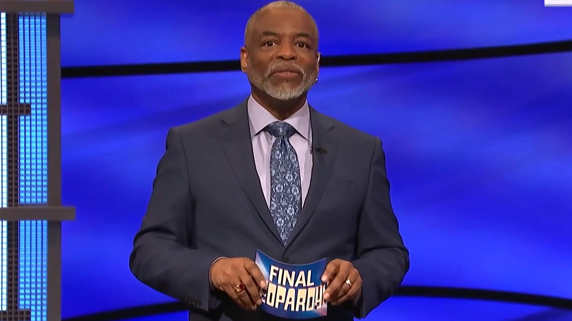 LeVar Burton says he s no longer interested in hosting Jeopardy