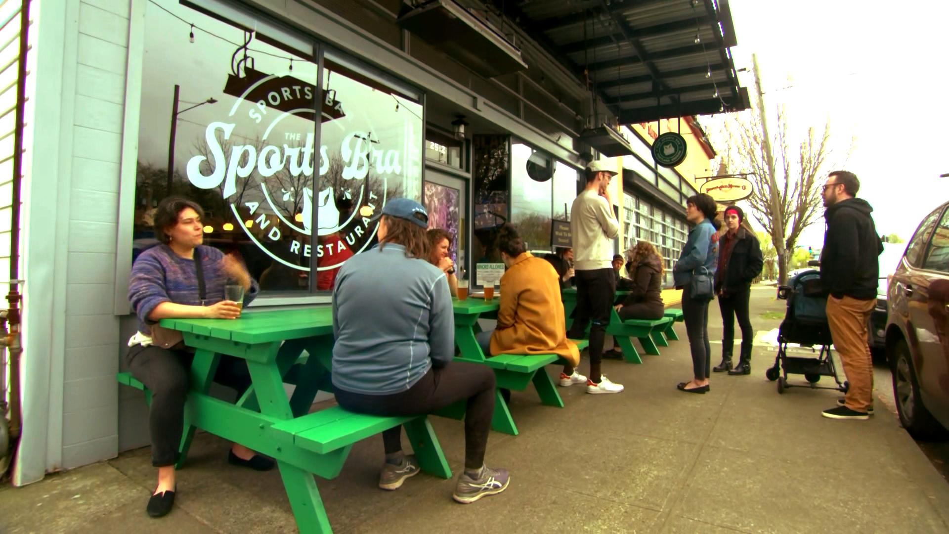 First ever women's sports bar open in Portland
