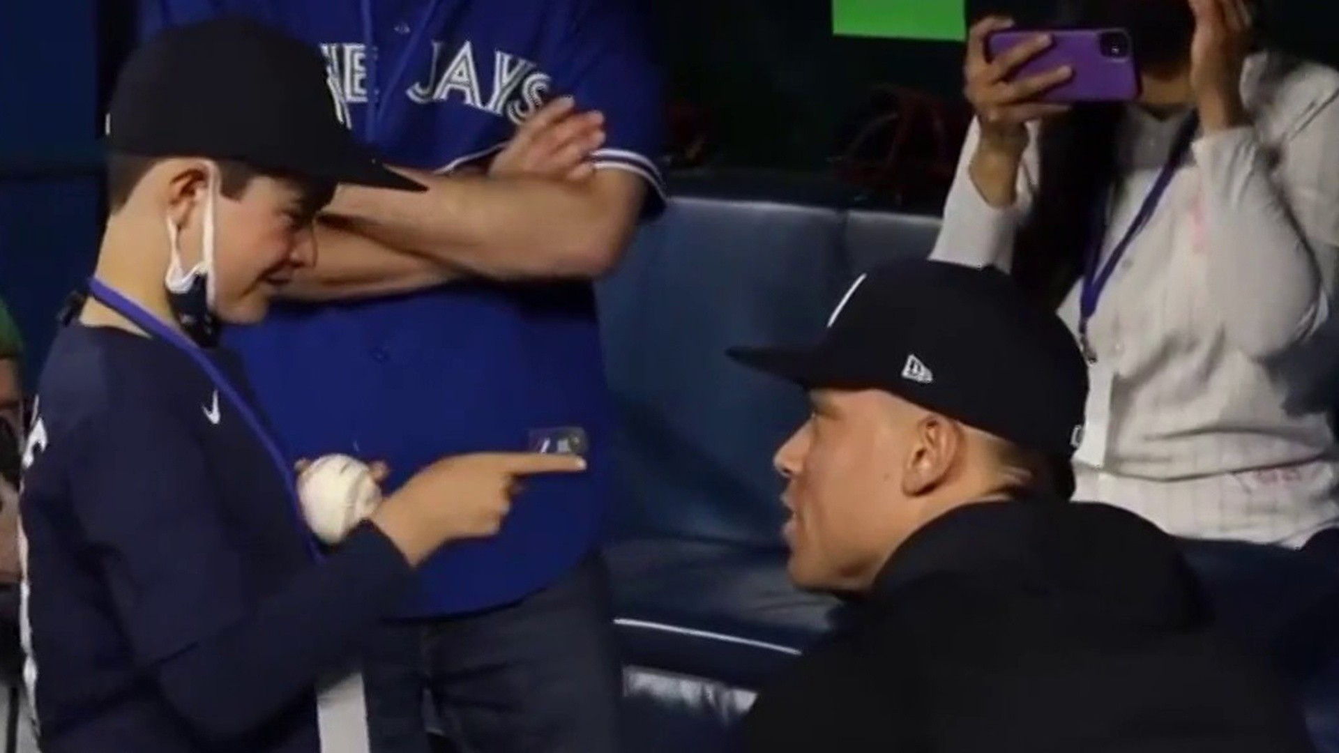 Judge meets young Yankees fan after viral heartwarming moment