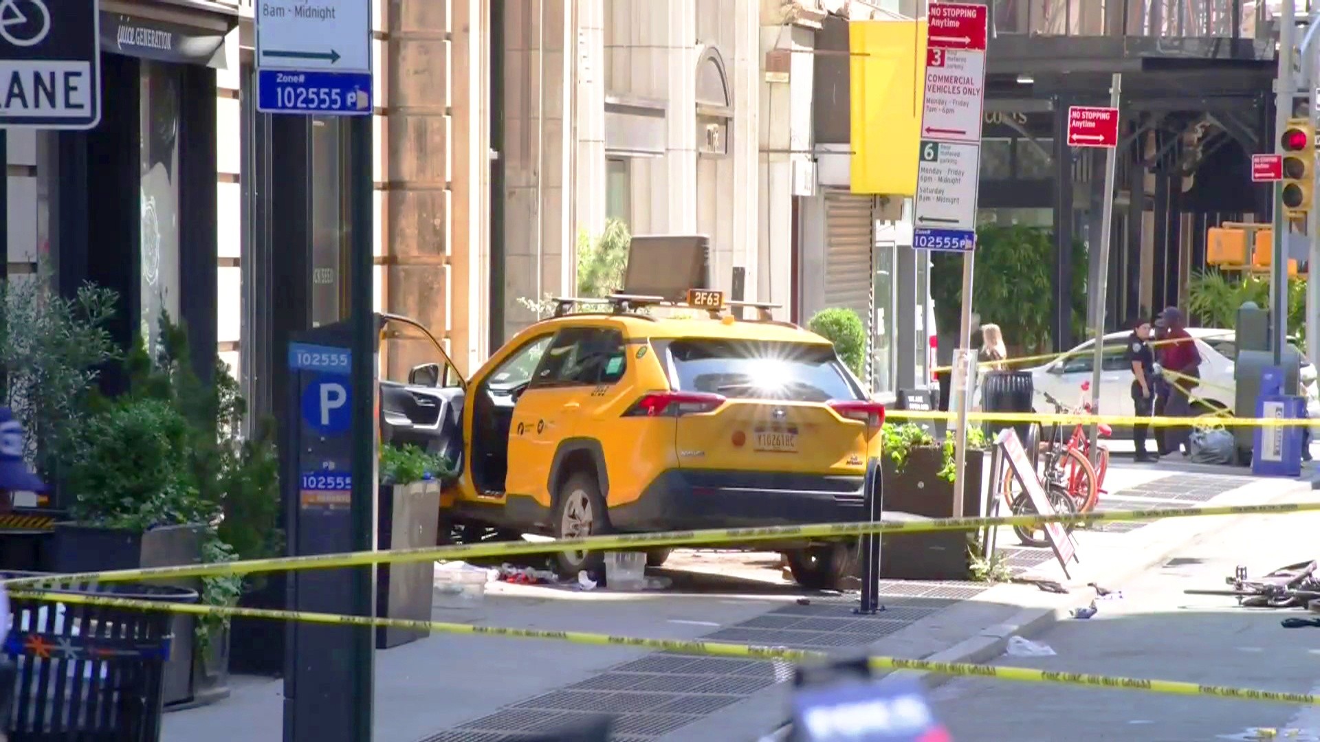 NYC taxi jumps curb leaving 6 injured 3 critically