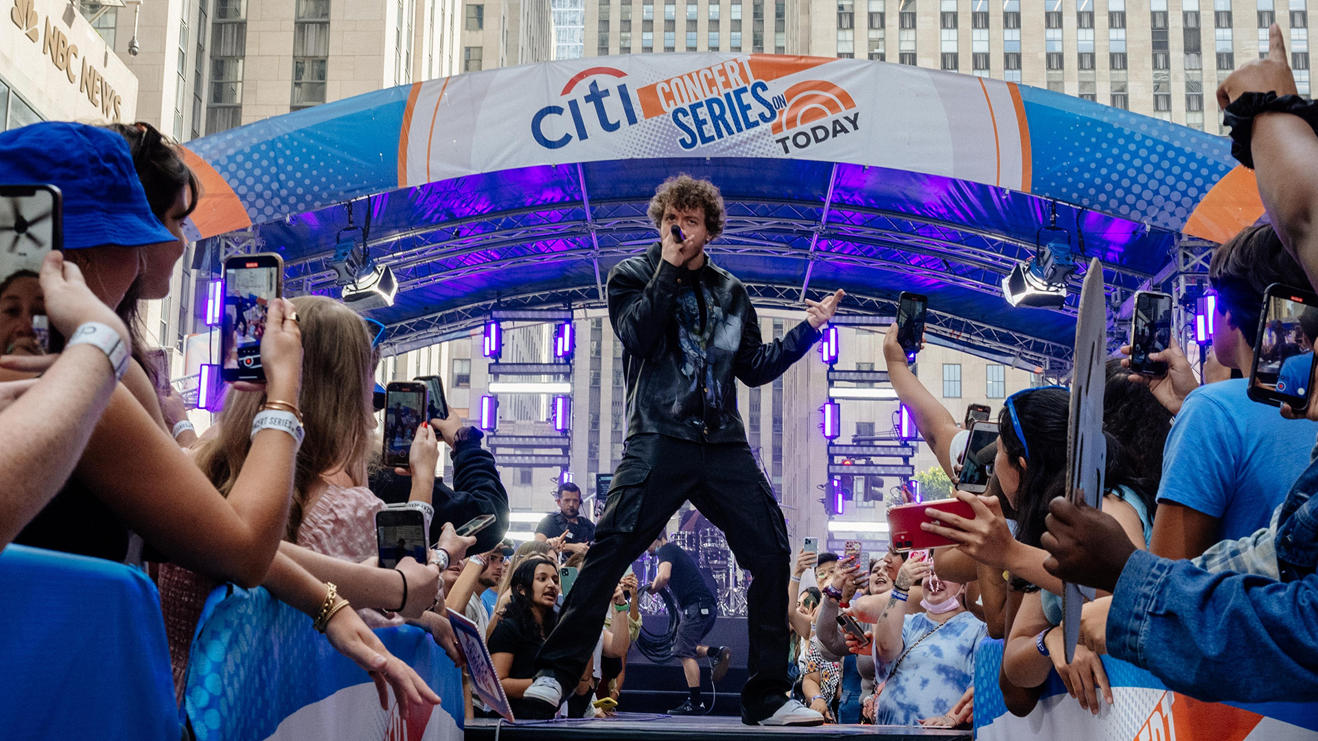 Watch: Jack Harlow performs First Class live on TODAY