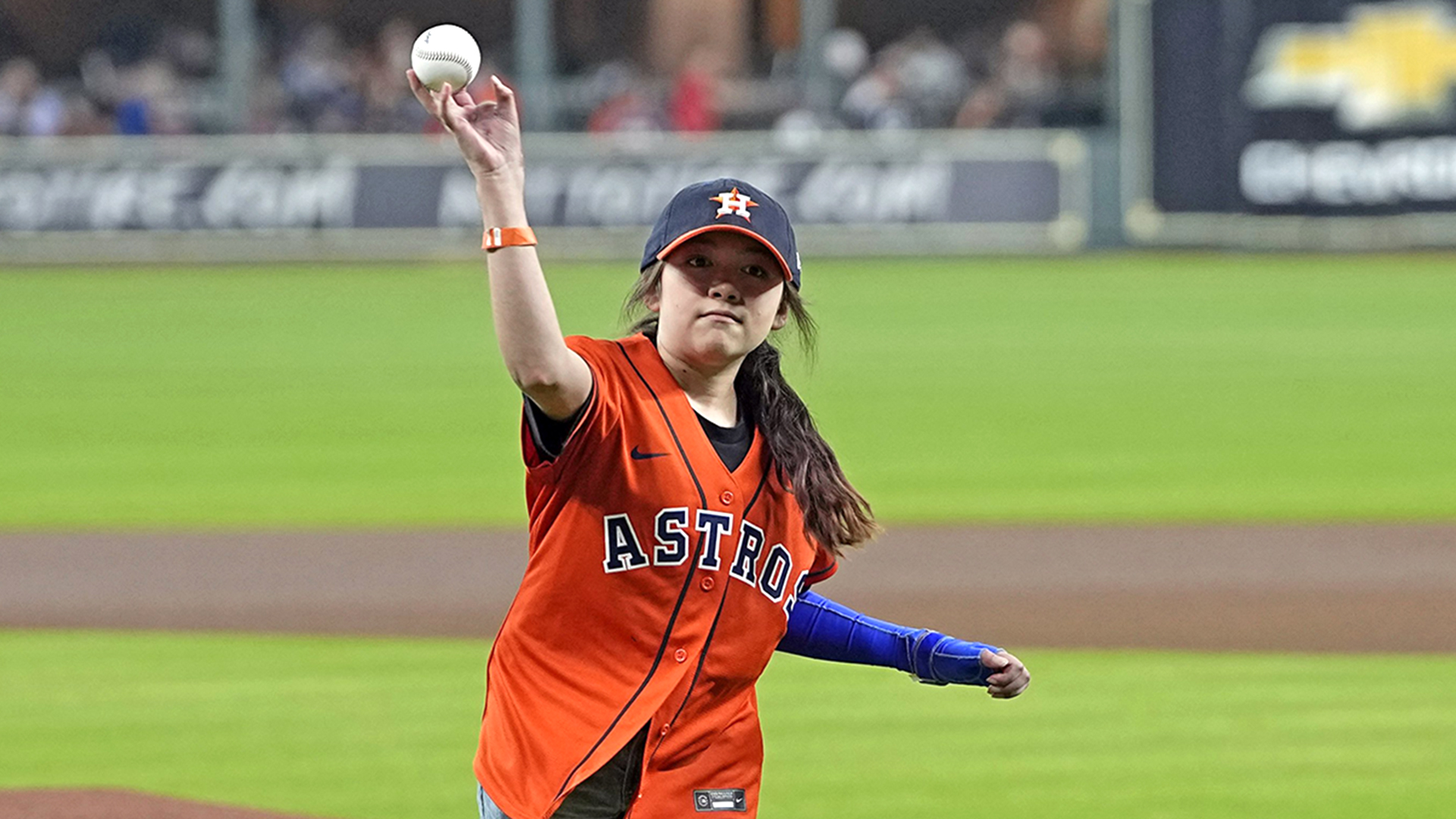 2019 auditions open to become Houston Astros Shooting Star - ABC13