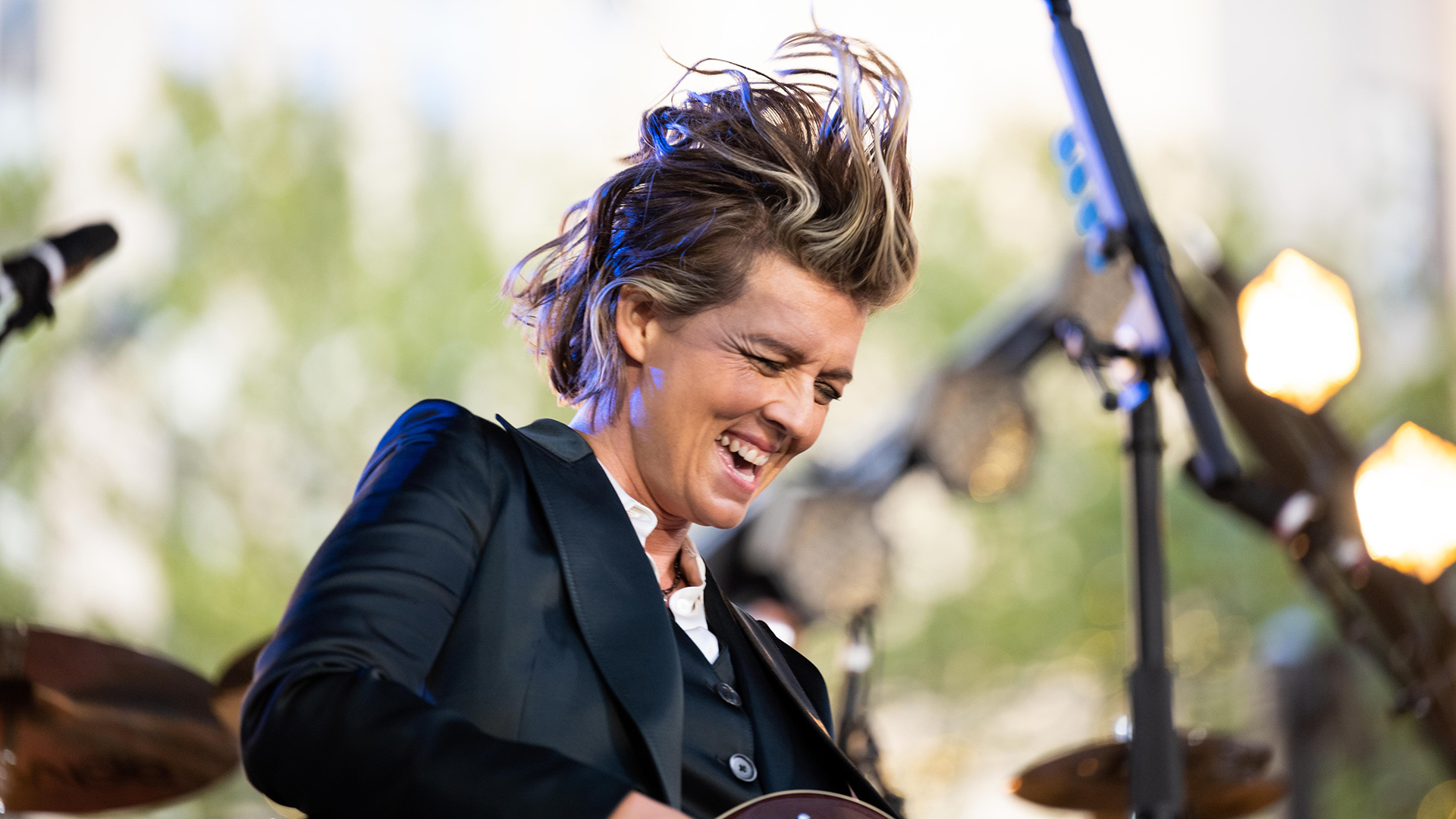 See Brandi Carlile sing ‘You and Me on the Rock’ live on TODAY