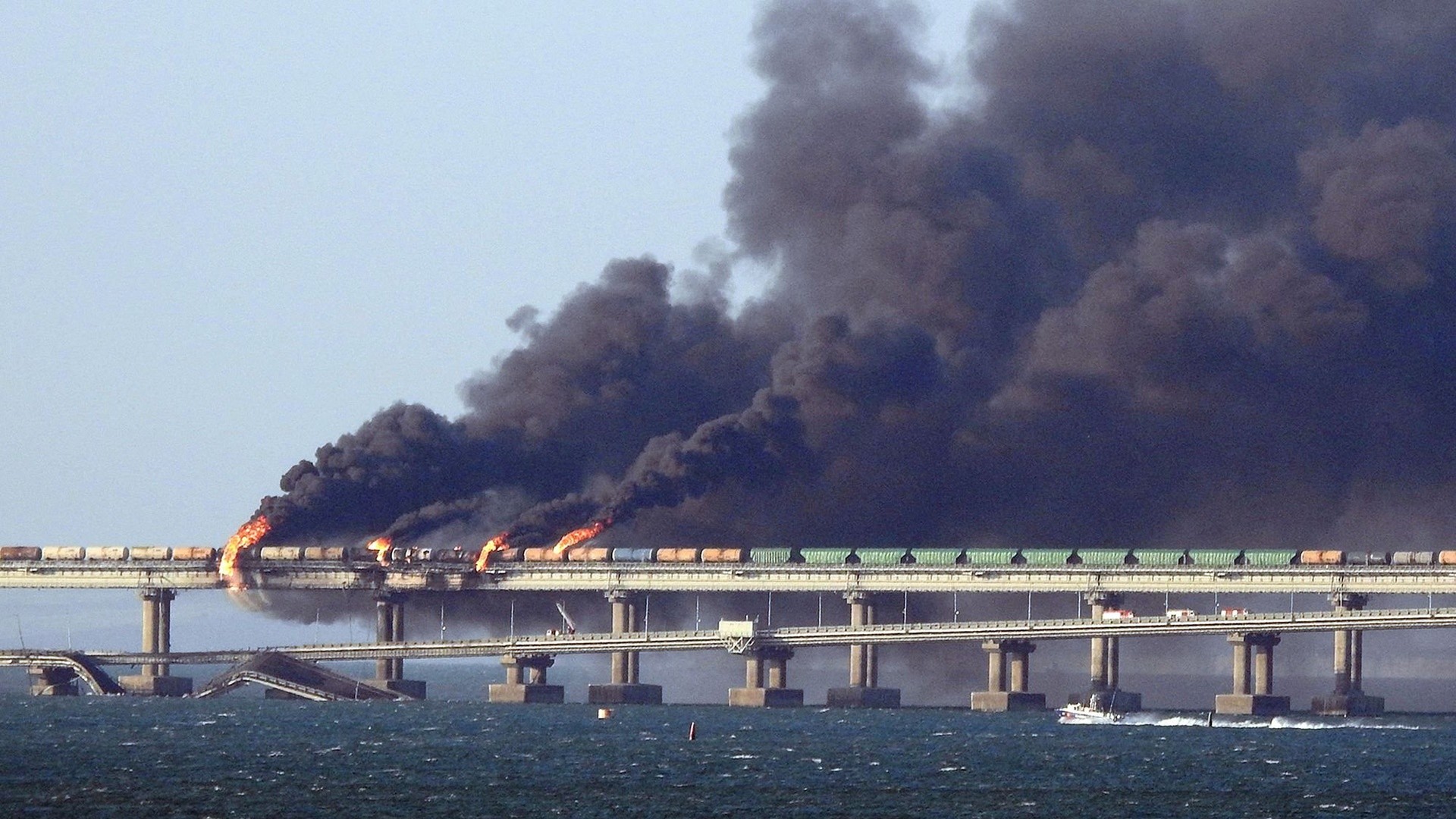 Немцы взорвать крымский мост