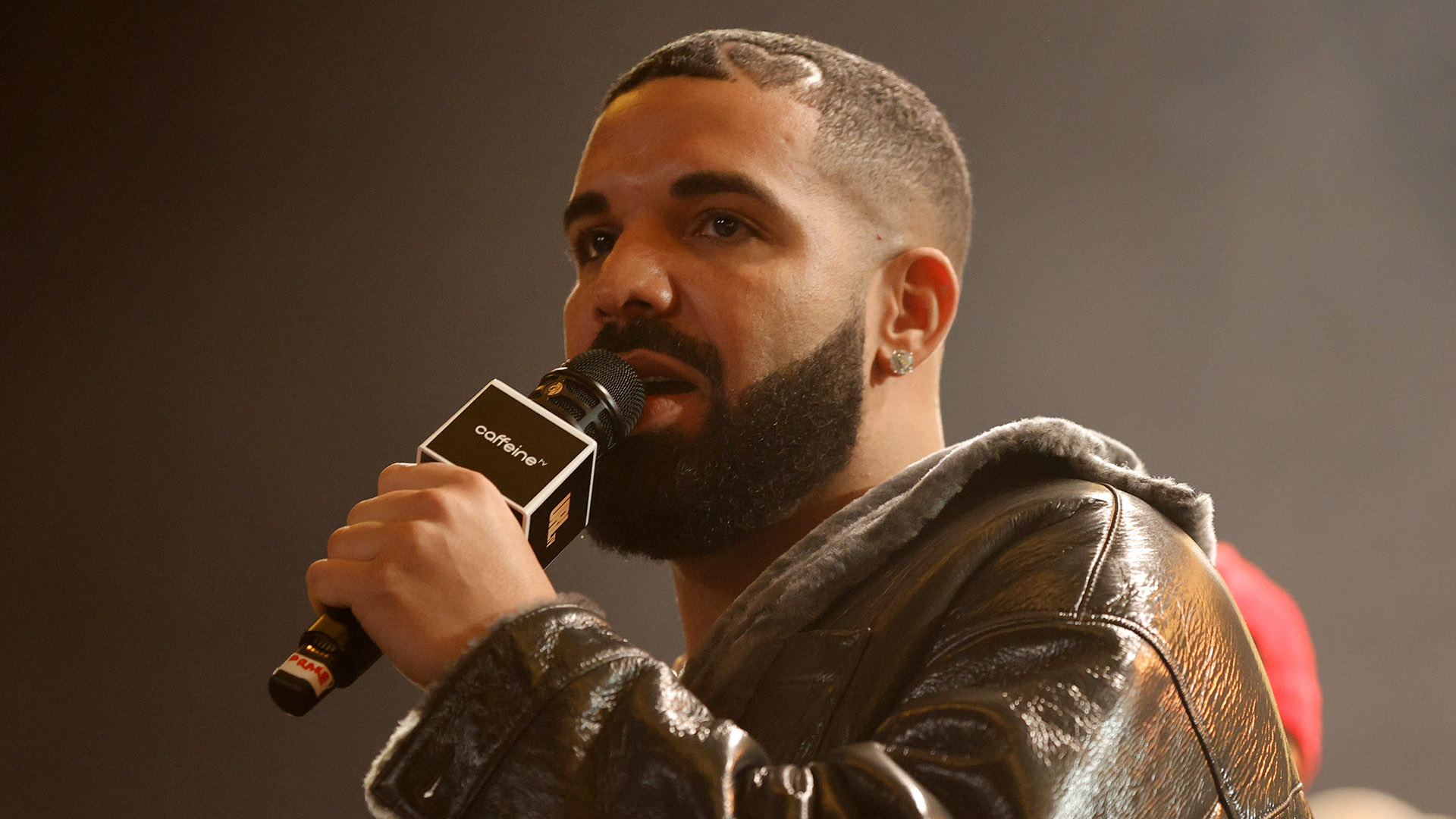 Drake posts paystub from 2006, inspires fans to follow their