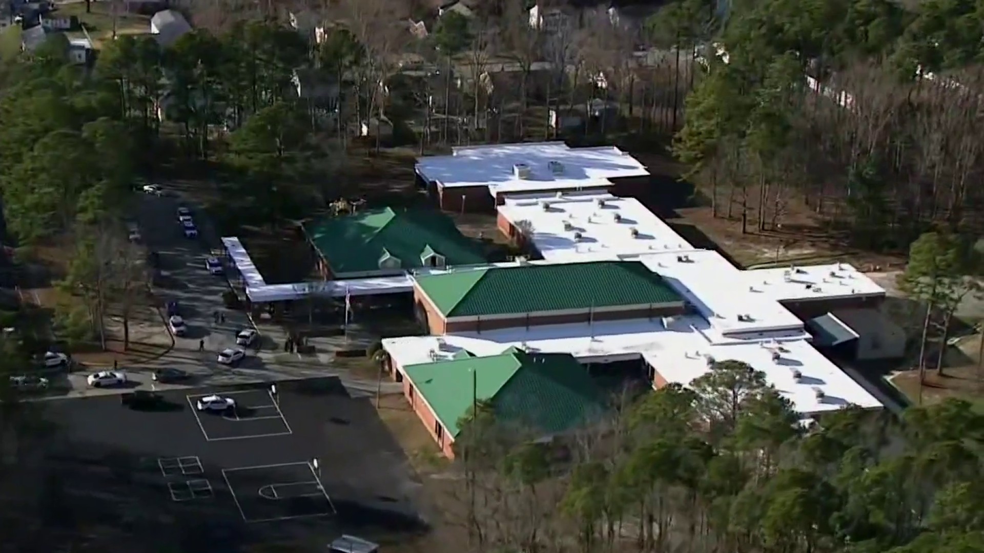 Virginia authorities say 6-year-old intentionally shot teacher thumbnail