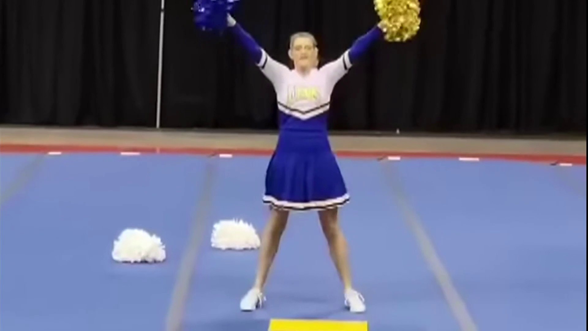 Cheerleaders deemed team employees under new California law