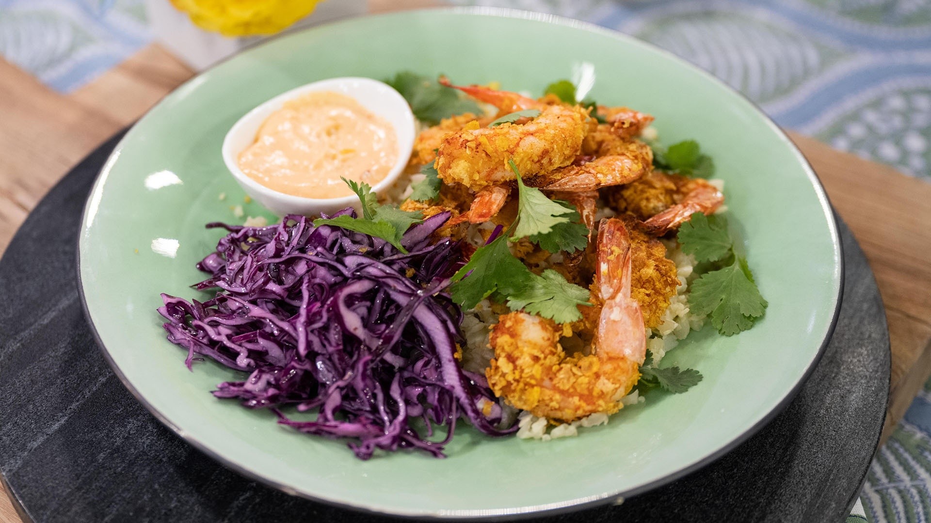 https://media-cldnry.s-nbcnews.com/image/upload/mpx/2704722219/2023_04/1681219671029_tdy_food_8a_table_airfryer_shrimp_230411_1920x1080-v96cu4.jpg