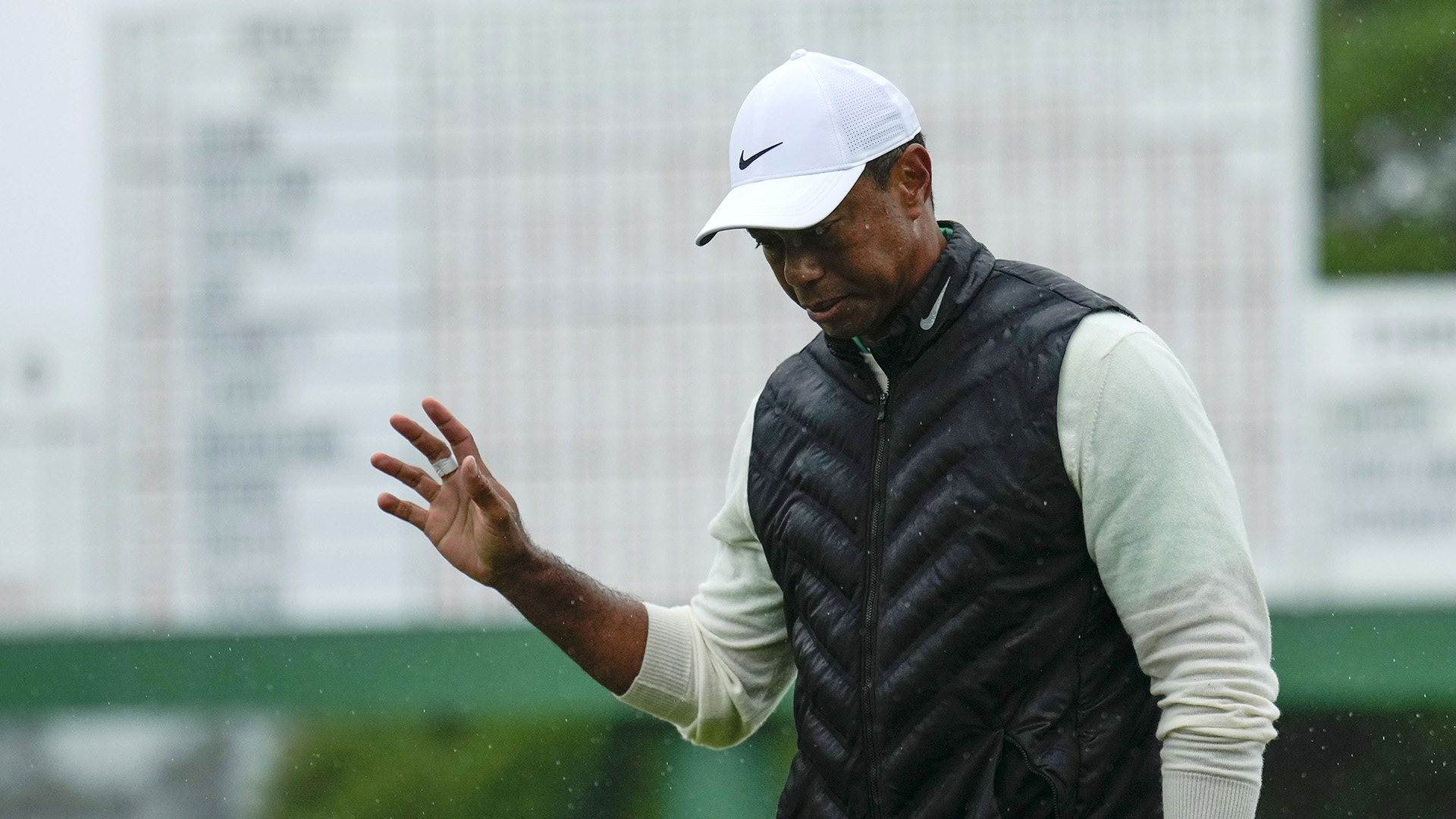 Tiger Woods Withdraws from 2023 Masters Tournament Due to Foot Injury