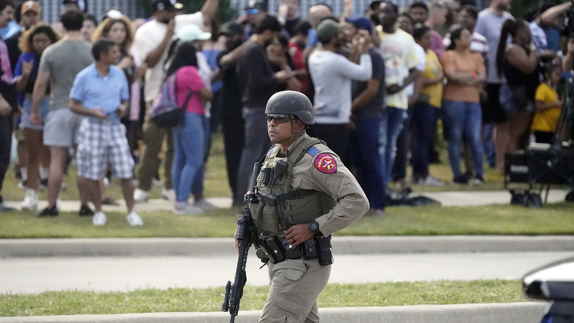 'The whole time I was running, I could hear gunshots' Outlet mall mass