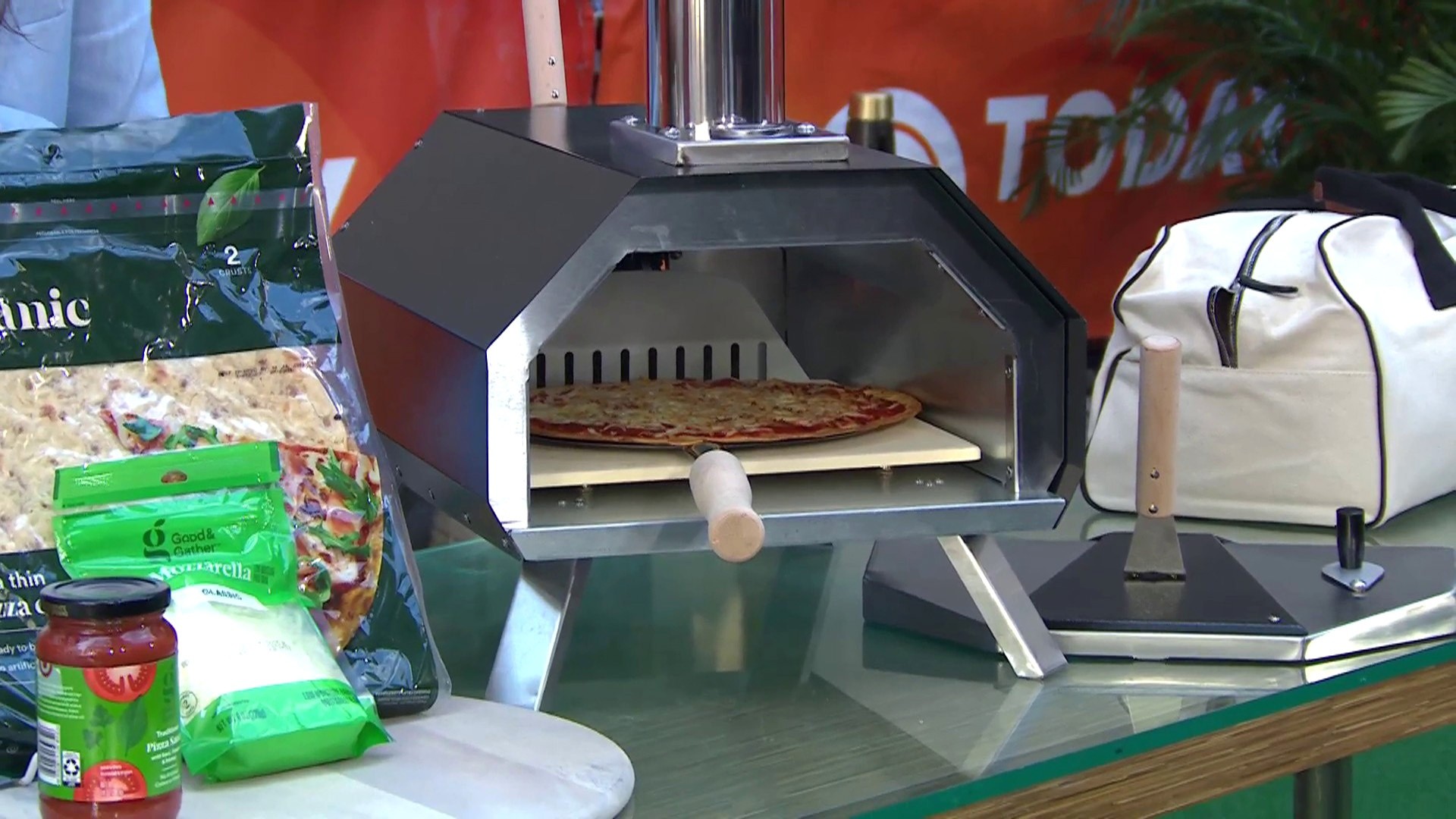 iTWire - Give yourself a backyard digital detox with the Ooni pizza oven