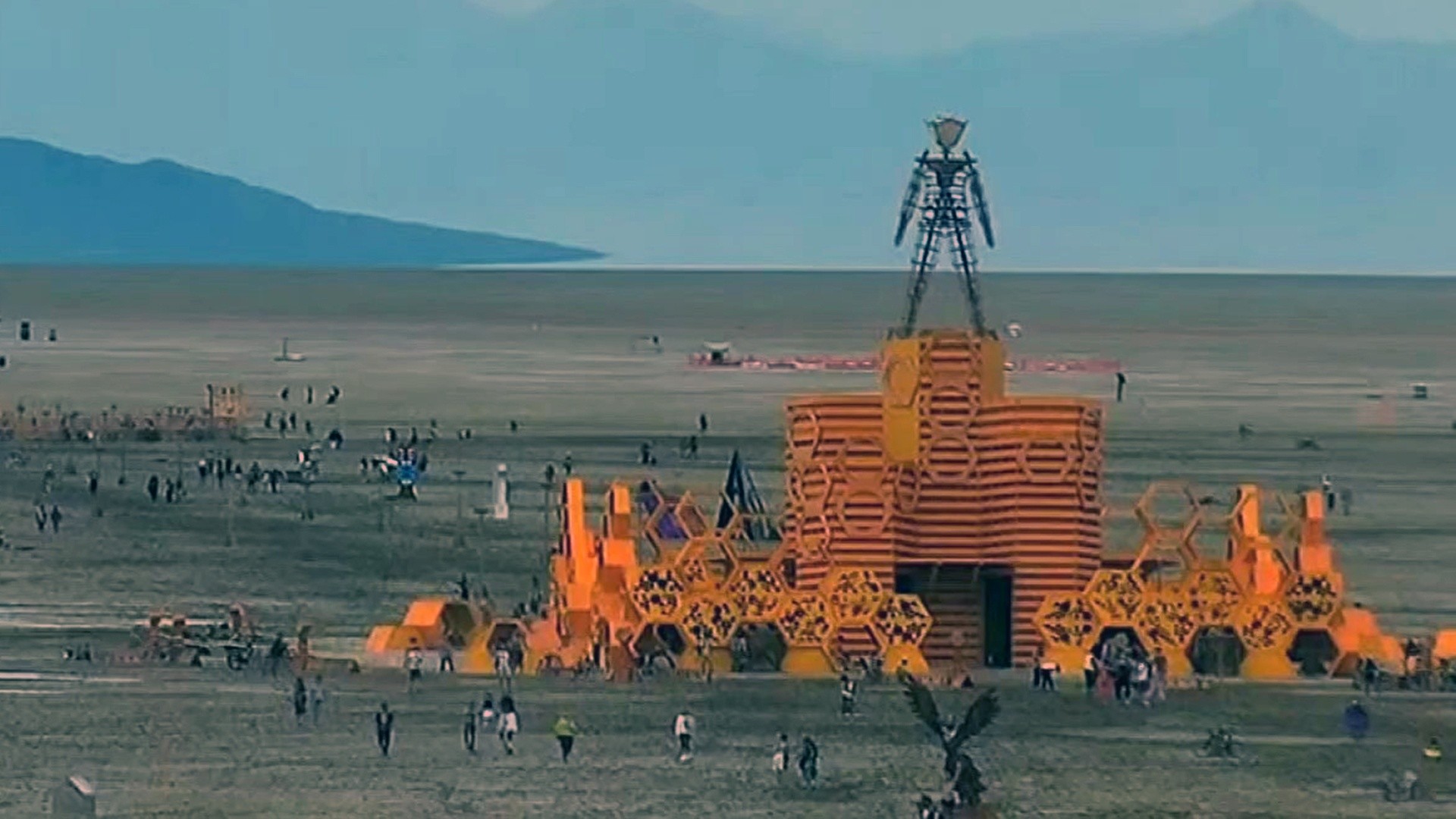 One dead, 70,000 stranded at Burning Man after massive rains