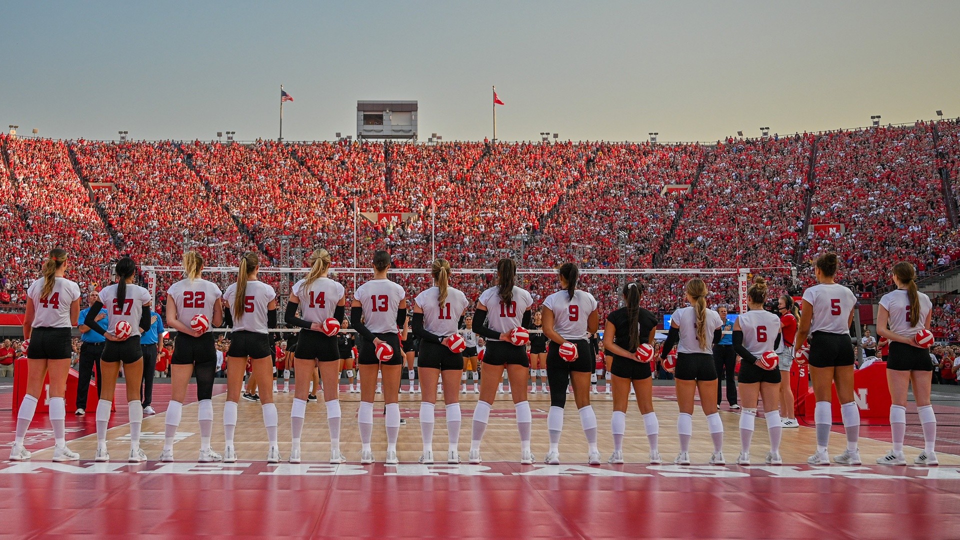 Hugh Ramos Kabar Nebraska Volleyball Record