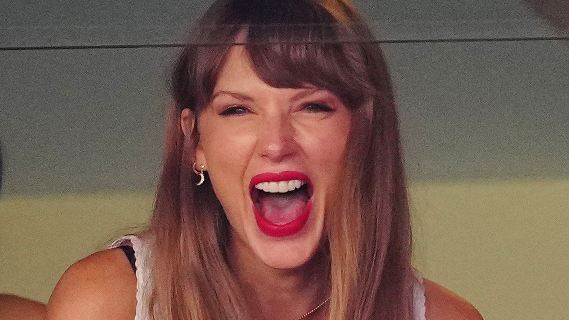 'Traylor' mania: Taylor Swift's and Travis Kelce's impact on NFL