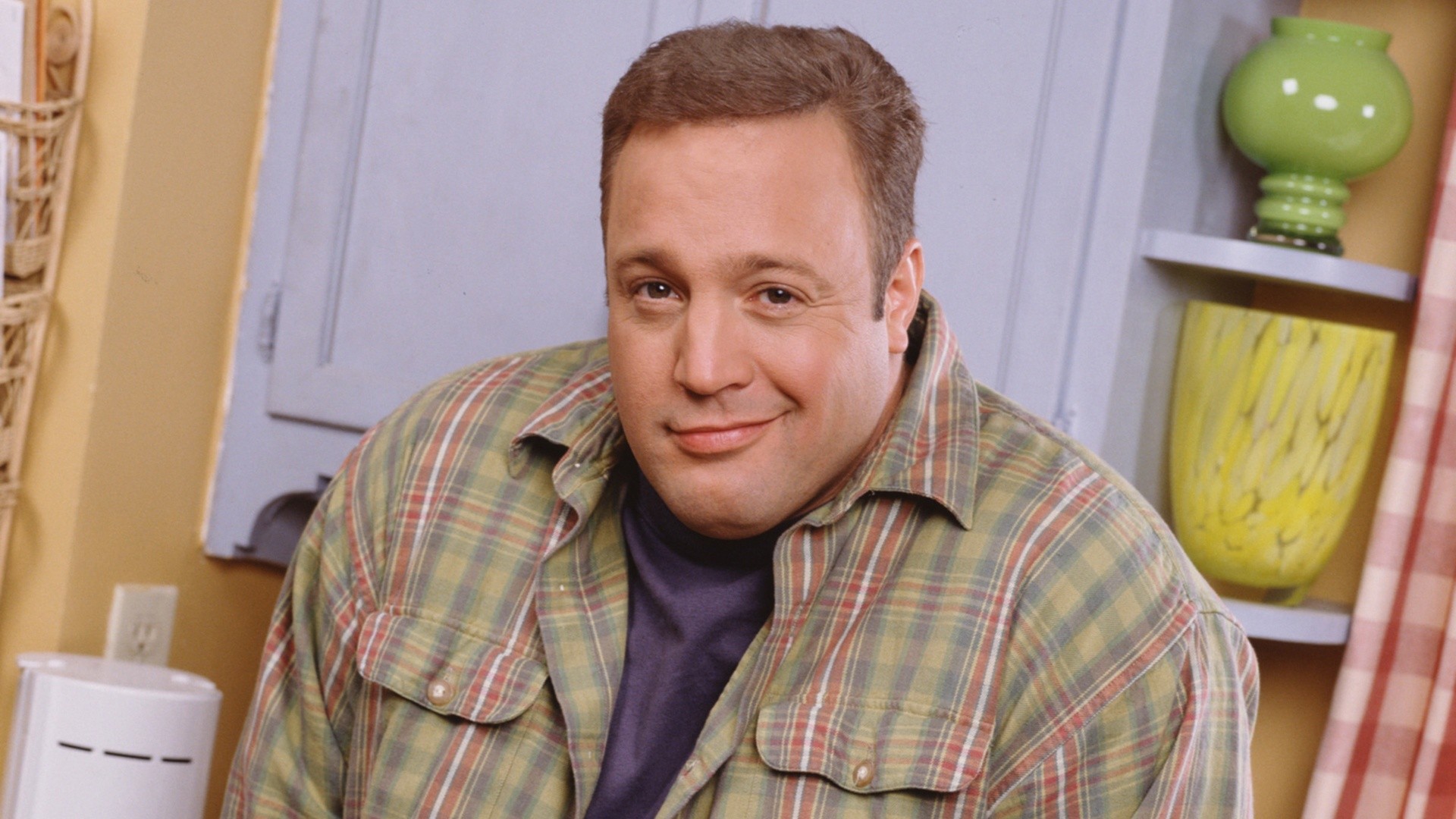 Kevin James joins in on viral 'King of Queens' meme