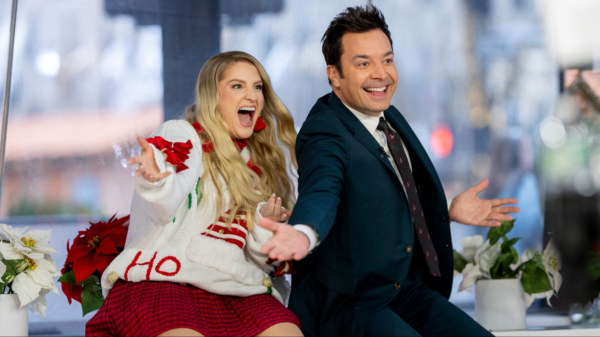 Meghan Trainor, Jimmy Fallon talk new holiday song, 'Wrap me Up'