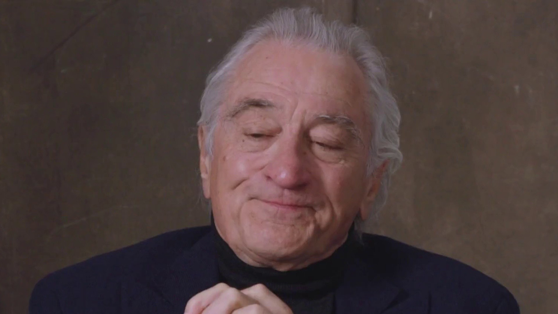 Robert De Niro tears up talking about 'wondrous' baby daughter