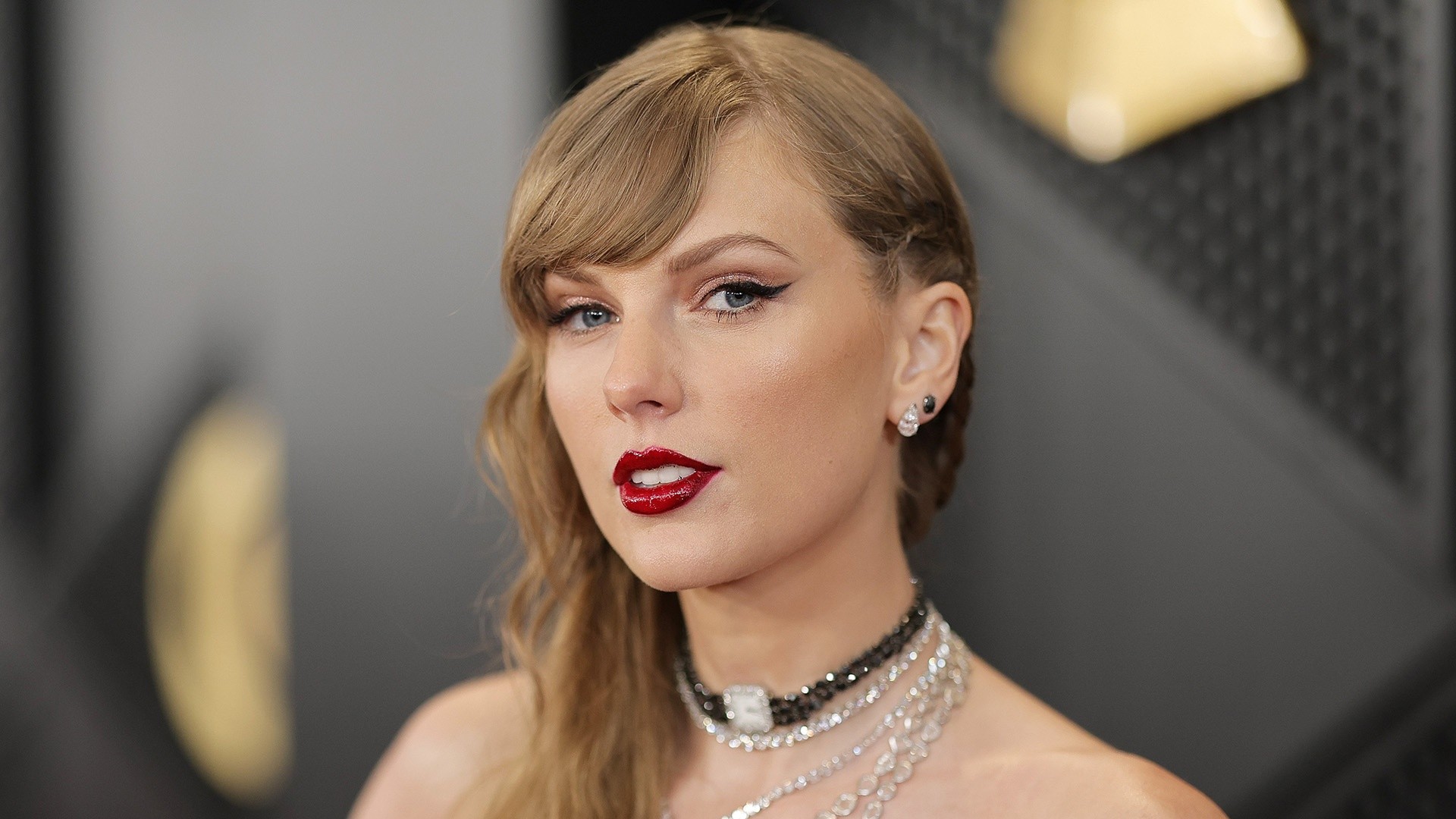 Taylor Swift reveals track list, collabs for new album