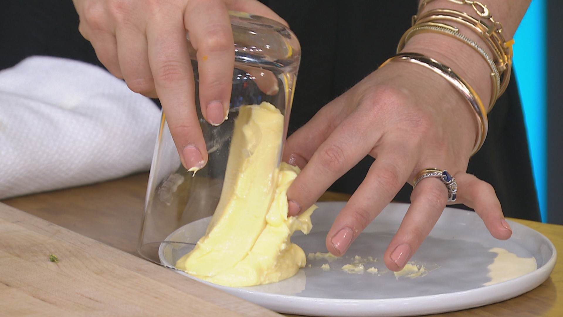 Hoda & Jenna try a viral hack for buttering corn — Does it work?